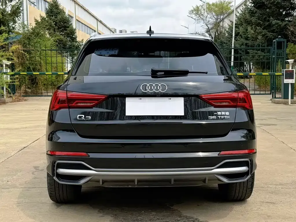 Audi Q3 — фото 5