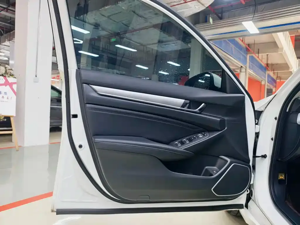 Honda Accord 2021 из CN, фото 6