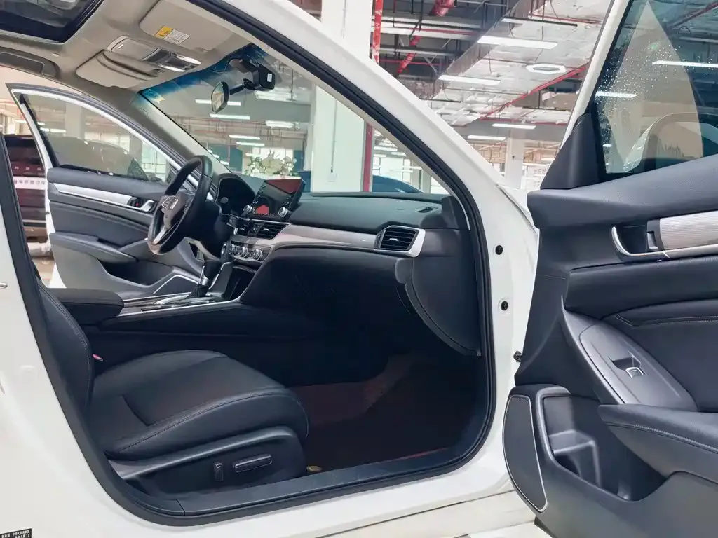 Honda Accord 2021 из CN, фото 7