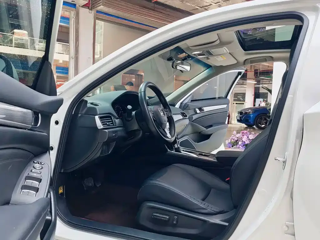 Honda Accord 2021 из CN, фото 5