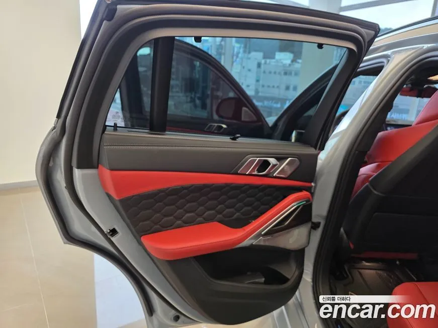 BMW X6M 2026 из KR, фото 9