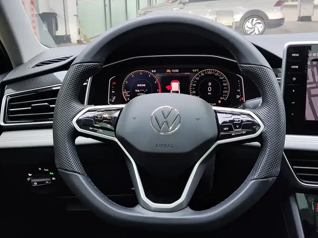 Volkswagen Tiguan L 2022 из CN, фото 6
