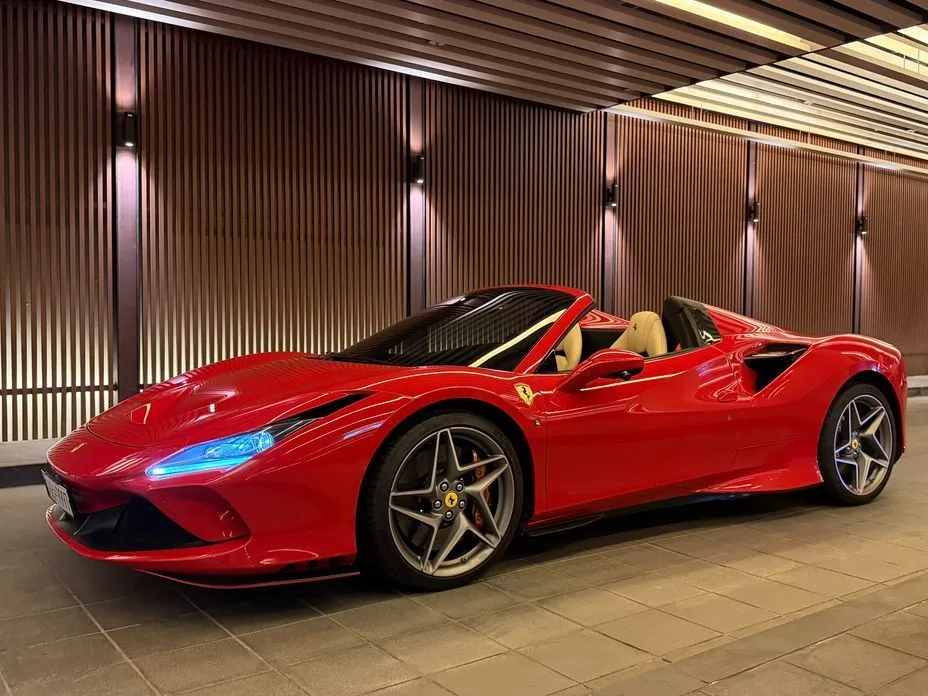 Ferrari F8