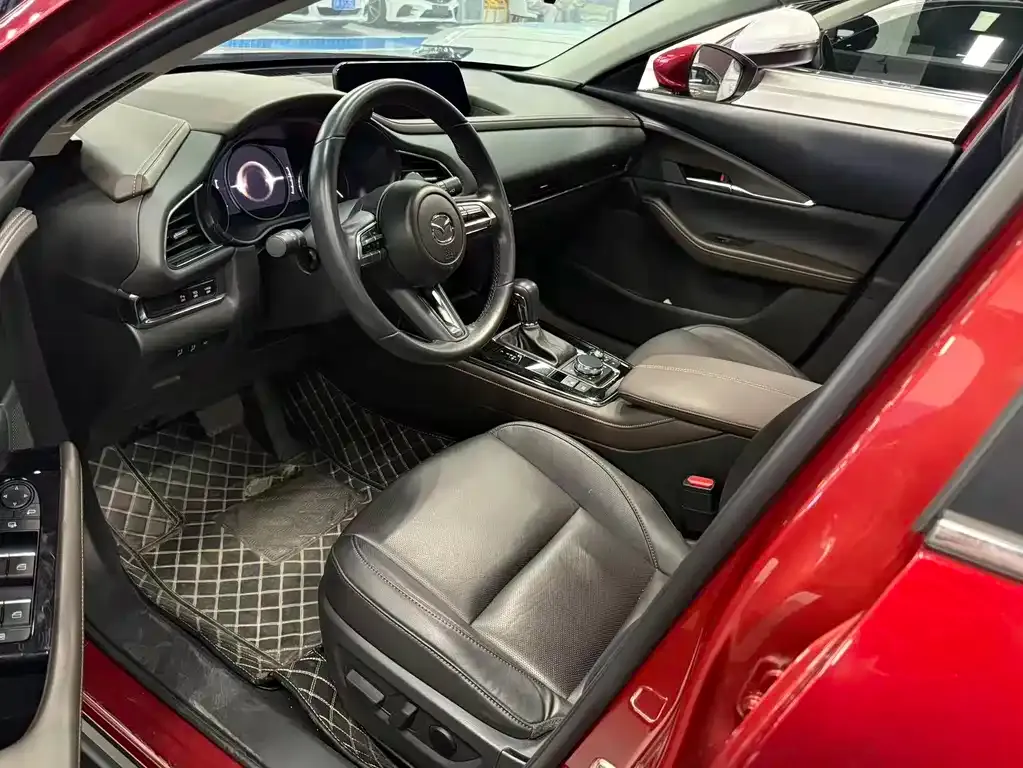 Mazda CX-30 — фото 3