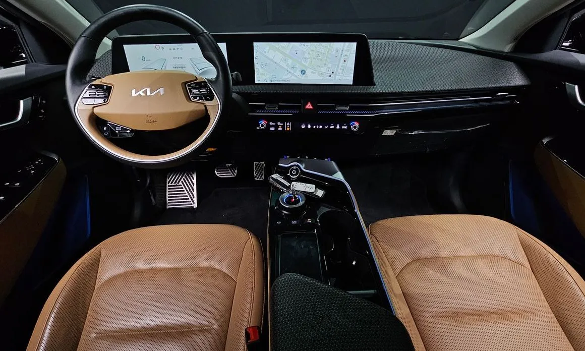 Kia EV6 2023 из KR, фото 3