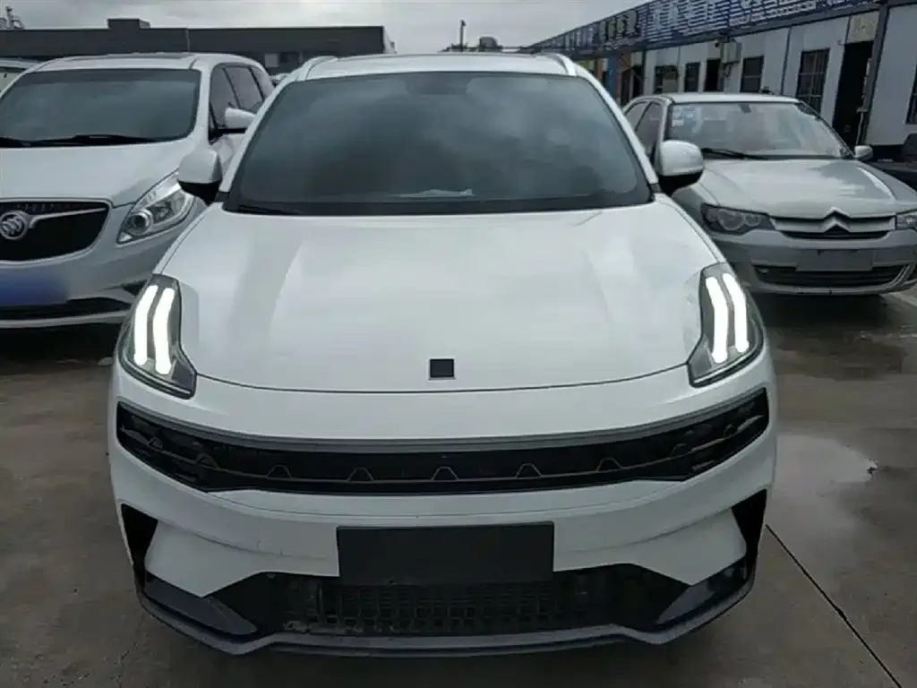 Lynk & Co 06 2023 из CN, фото 2