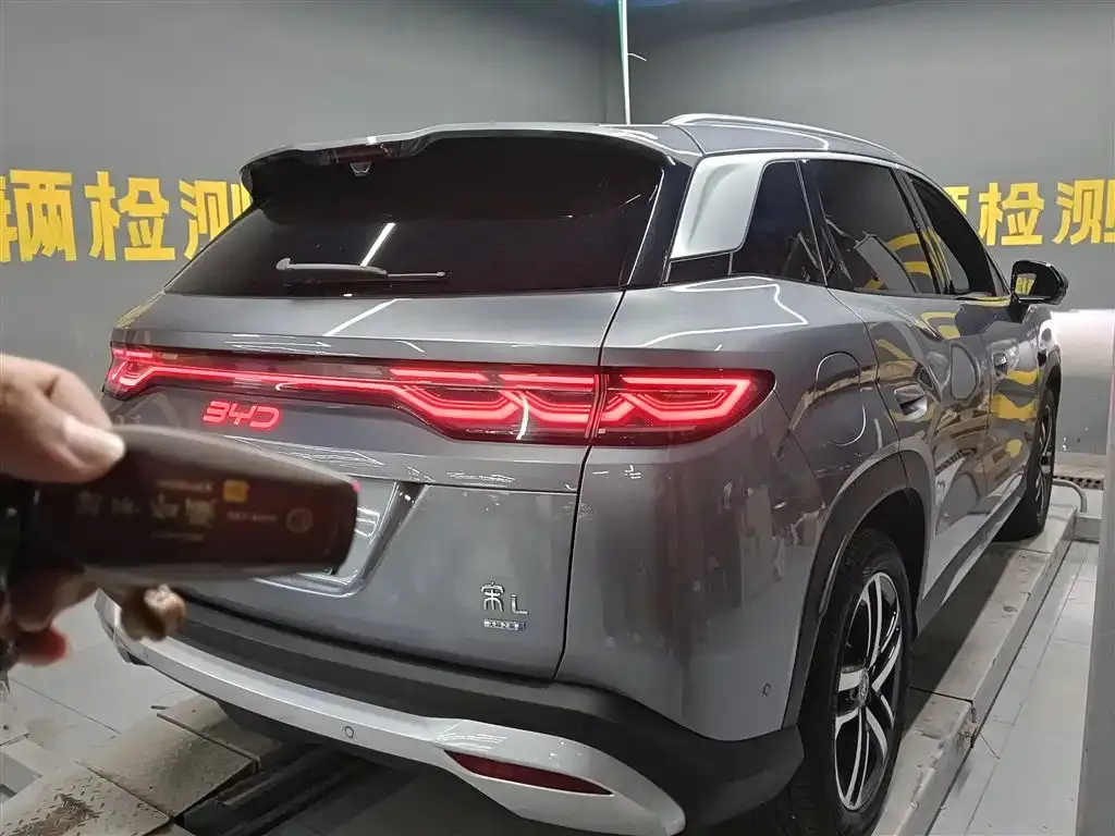BYD L DM-i — фото 8