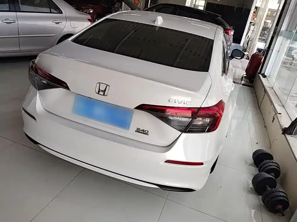 Honda Civic — фото 10