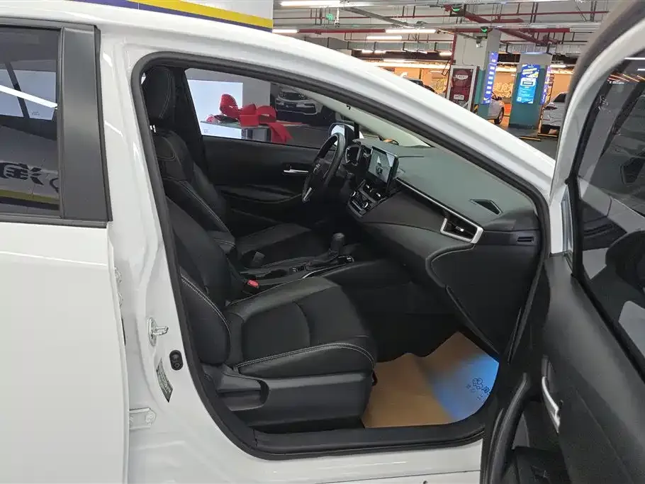 Toyota Corolla 2021 из CN, фото 7