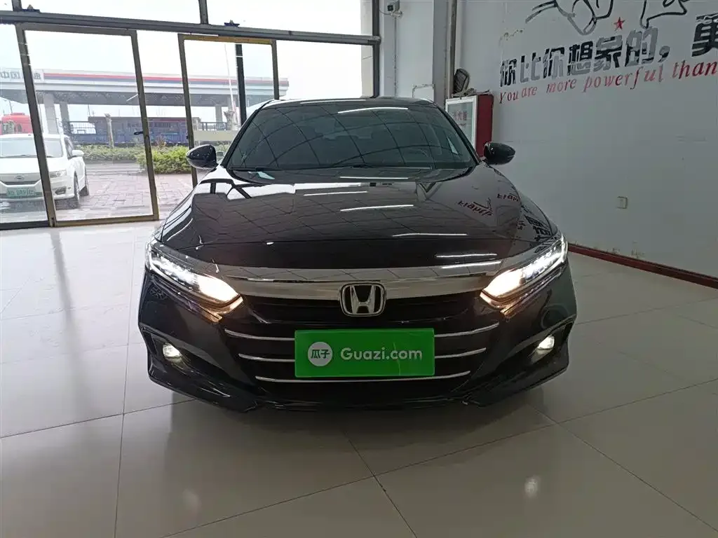 Honda Accord — фото 10