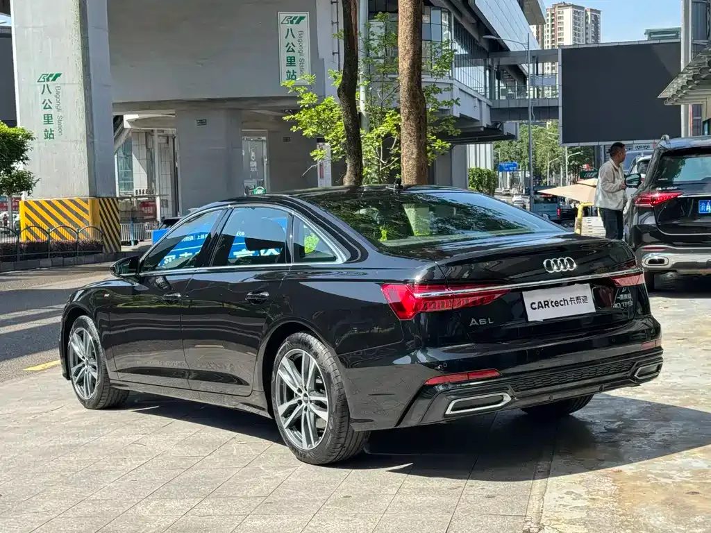 Audi A6L — фото 10