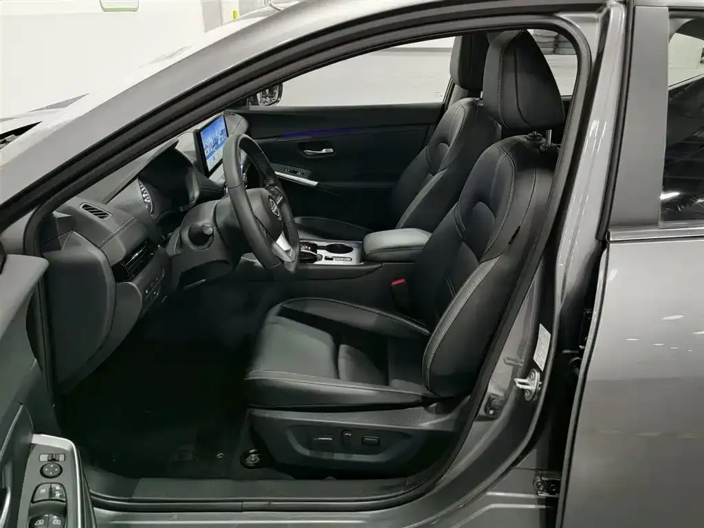 Nissan Sylphy — фото 6