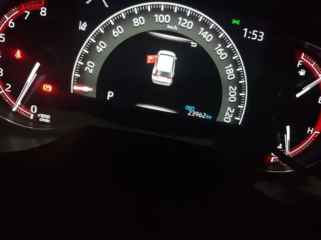 Toyota RAV4 2023 из CN, фото 3