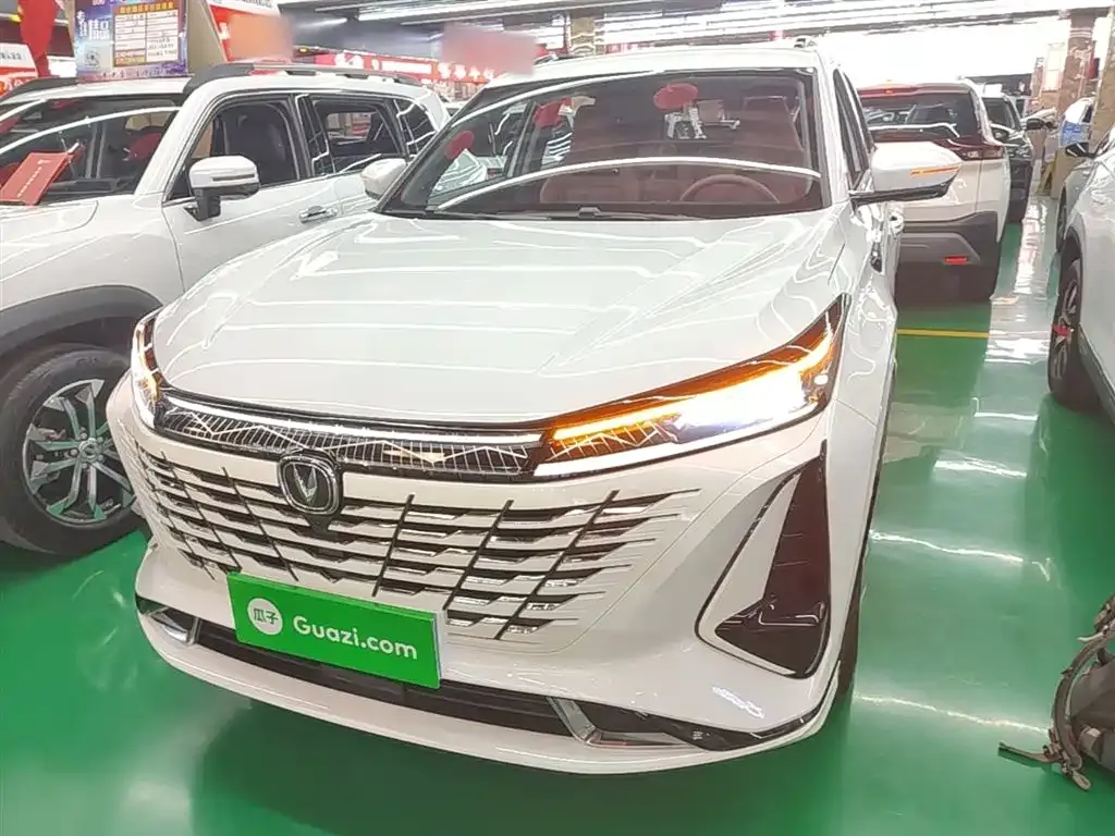 Changan CS75PLUS — фото 4