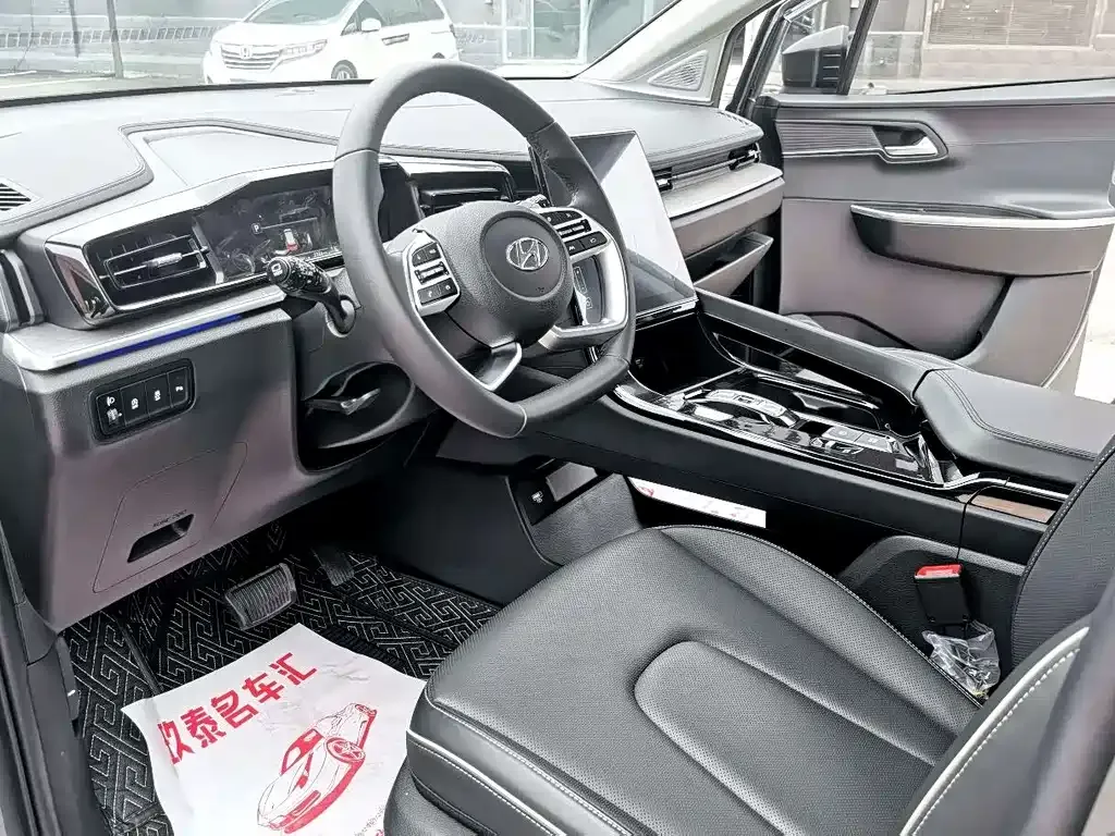 Hyundai Custo 2023 из CN, фото 3