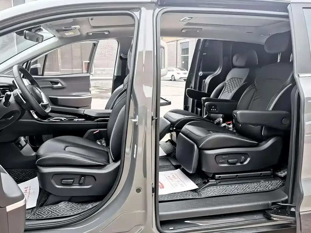 Hyundai Custo 2023 из CN, фото 10
