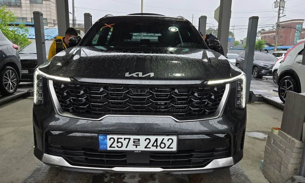 Kia Sorento — фото 1