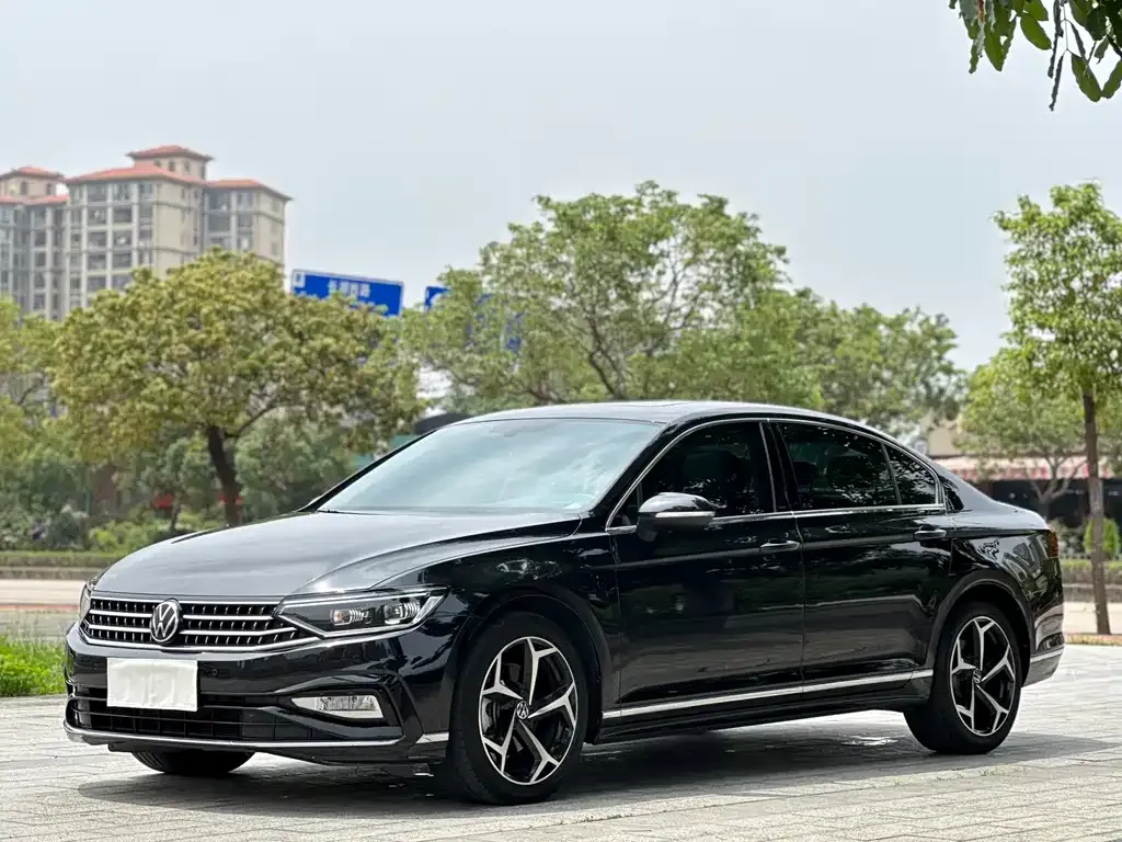 Volkswagen Magotan 2023 из CN, фото 1