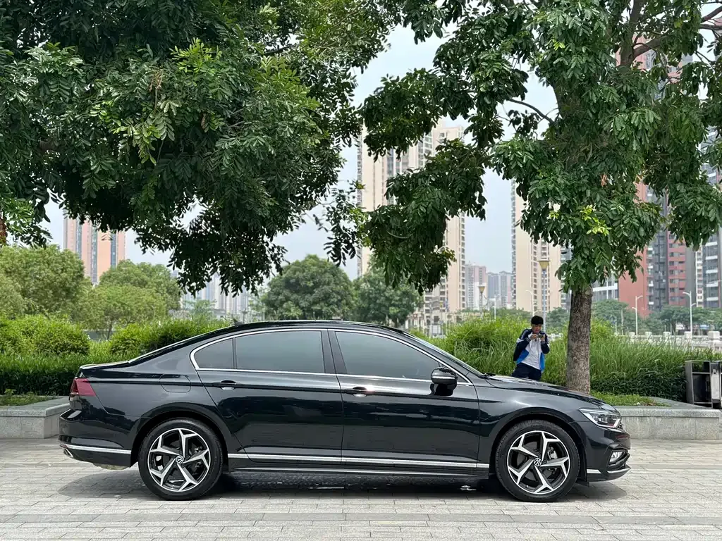 Volkswagen Magotan 2023 из CN, фото 5