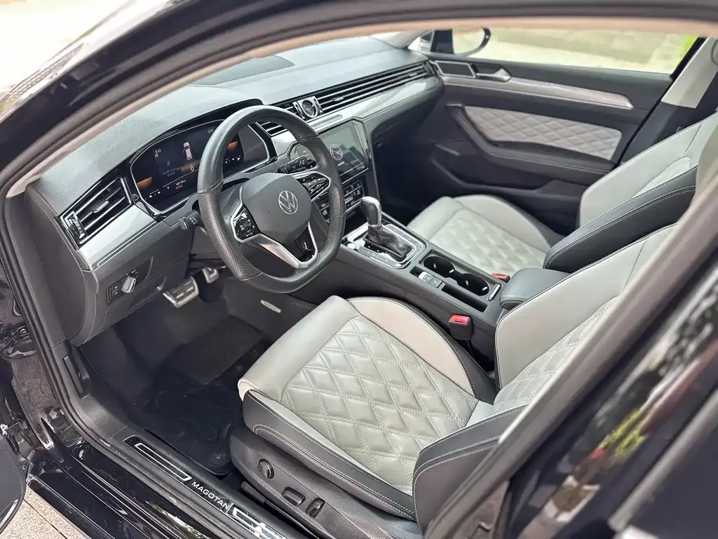 Volkswagen Magotan 2023 из CN, фото 6