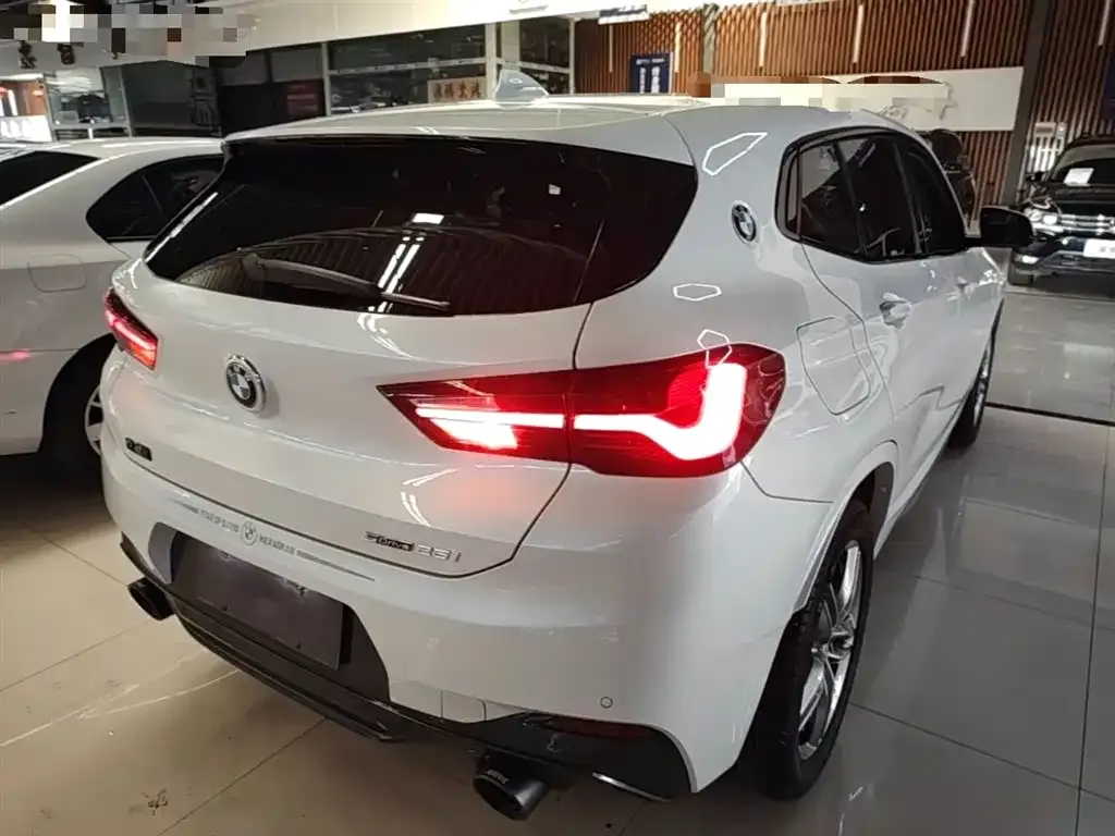 BMW X2 — фото 9