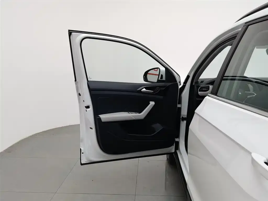 Volkswagen Tharu — фото 5