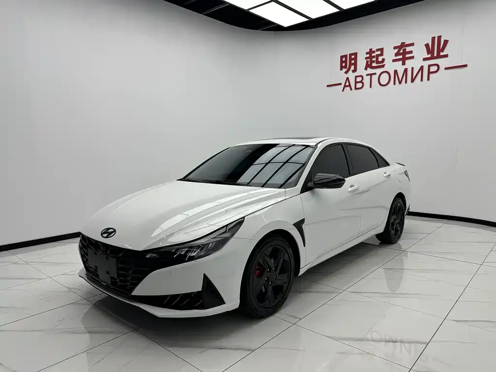 Hyundai Elantra — фото 3