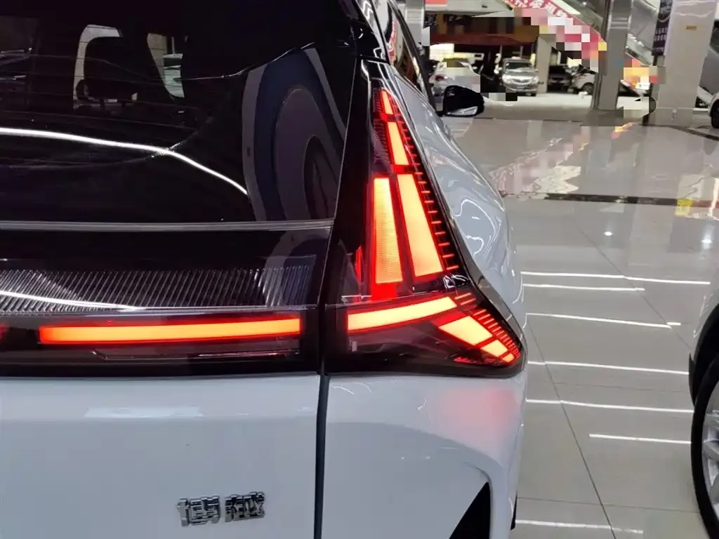 Geely Boyue 2025 из CN, фото 8