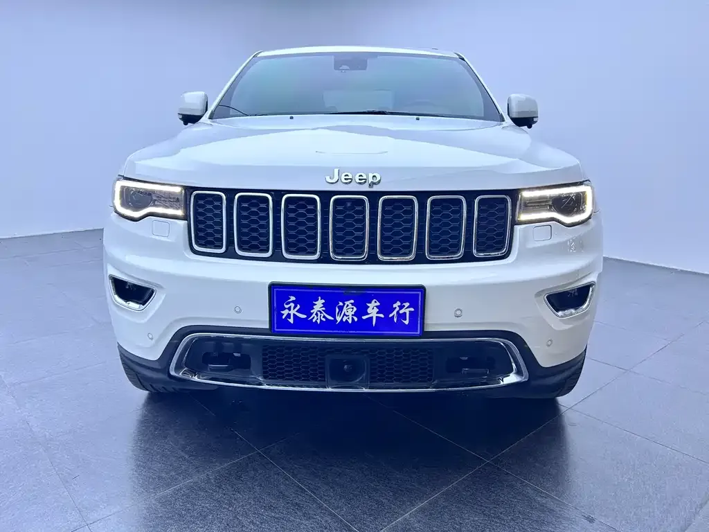 Jeep Grand Cherokee (Import) 2023 из CN, фото 5