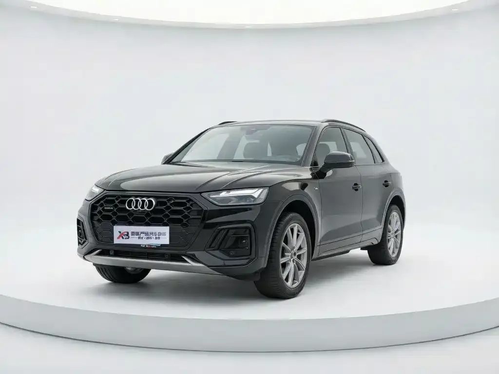 Audi Q5L 2022 из CN, фото 1