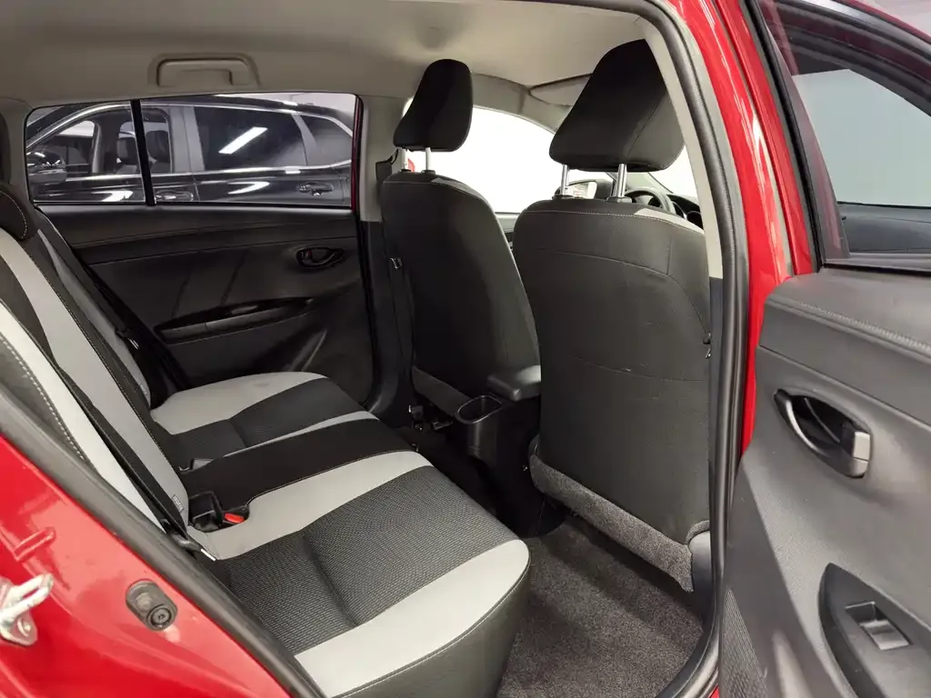 Toyota Yaris L 2021 из CN, фото 6