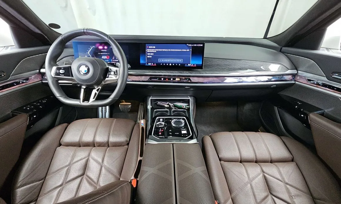 BMW 7-Series 2023 из KR, фото 6