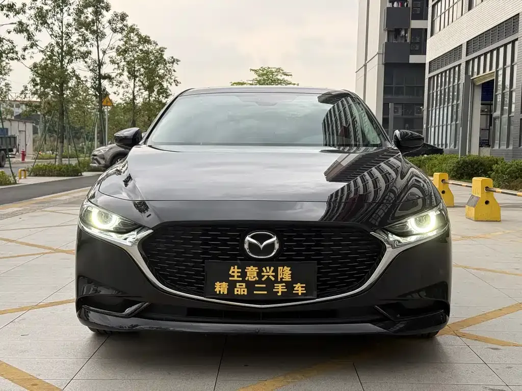 Mazda 3 Axela — фото 9