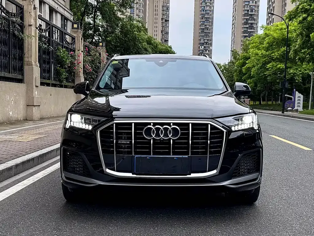 Audi Q7 — фото 4