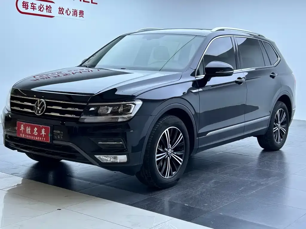 Volkswagen Tiguan L — фото 9