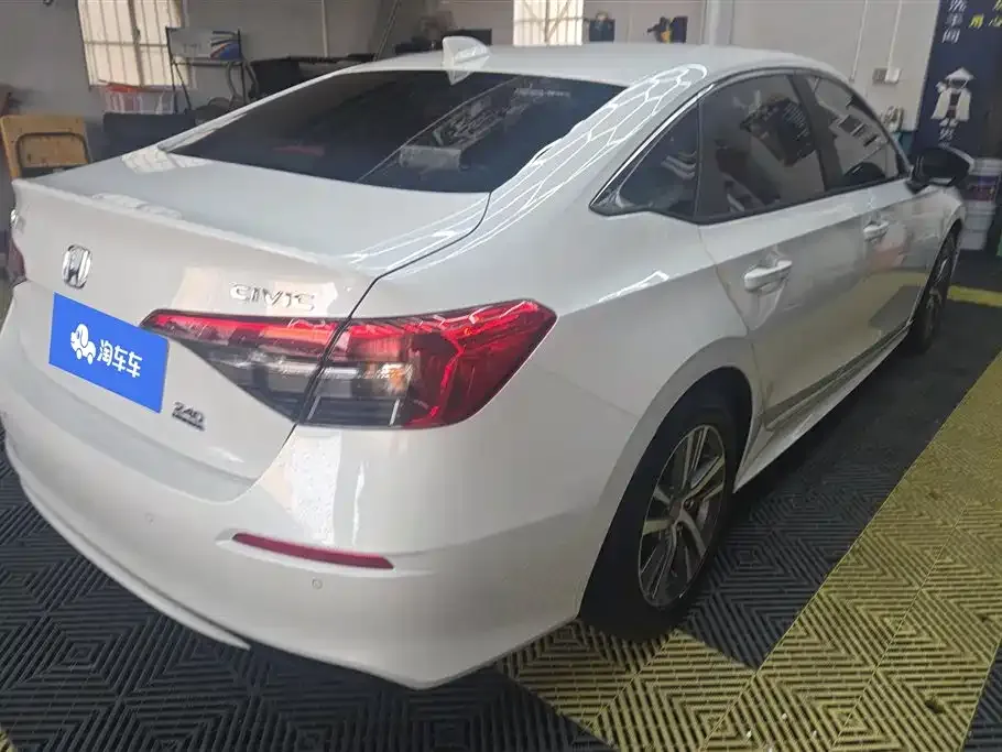 Honda Civic — фото 5