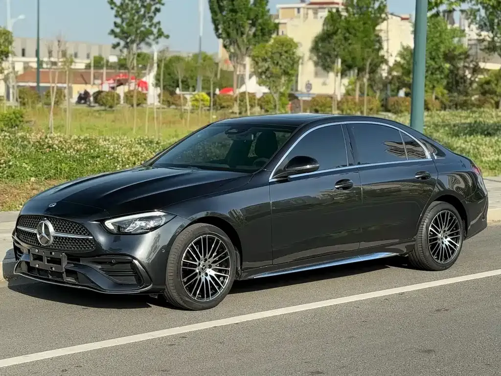Mercedes-Benz C-Class — фото 1