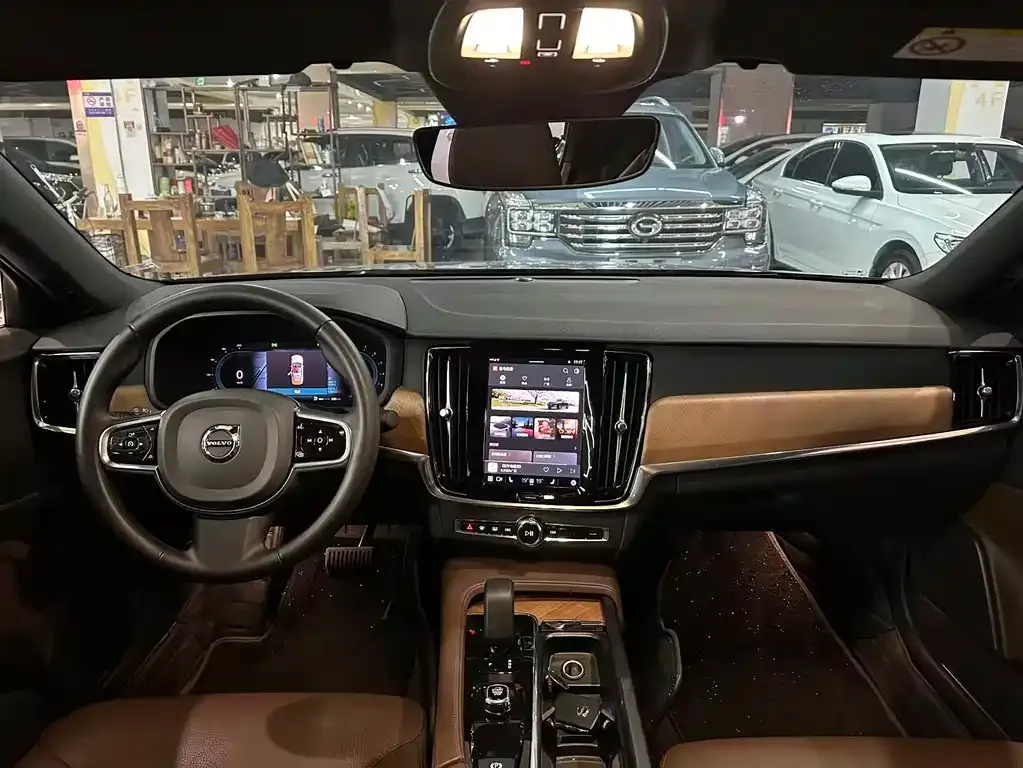 Volvo S90 — фото 3
