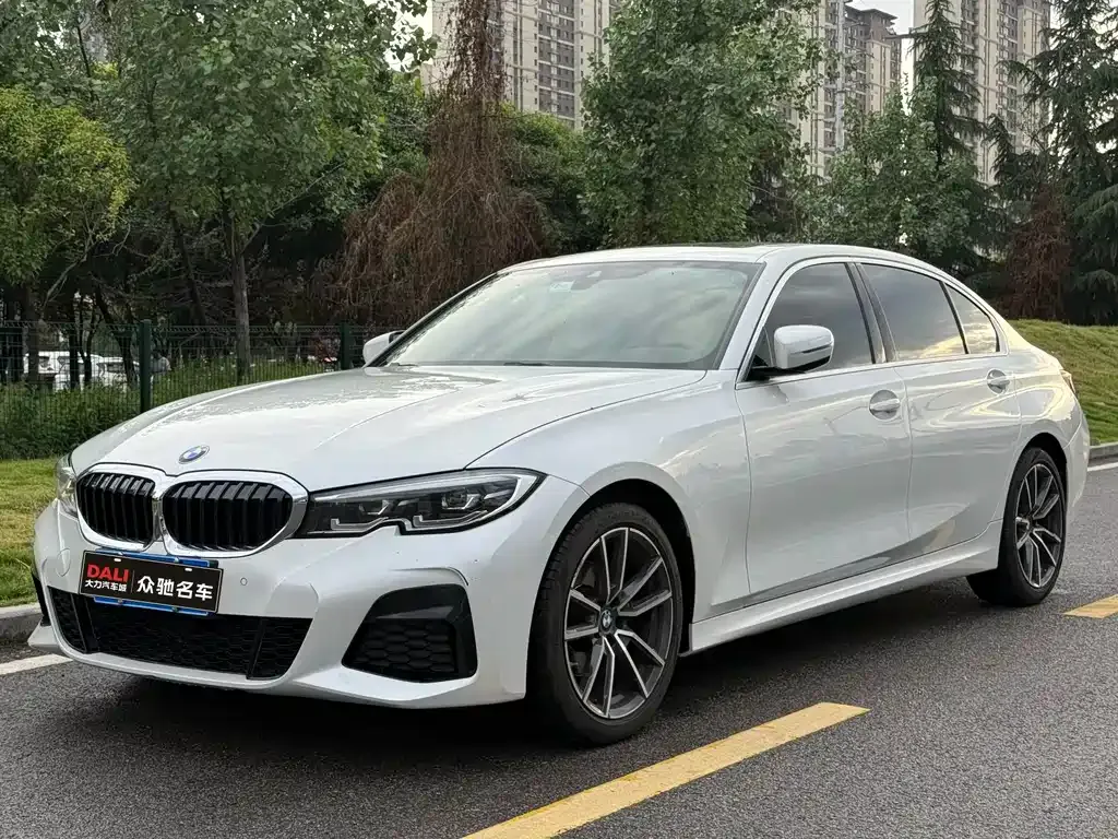 BMW 3 Series — фото 1