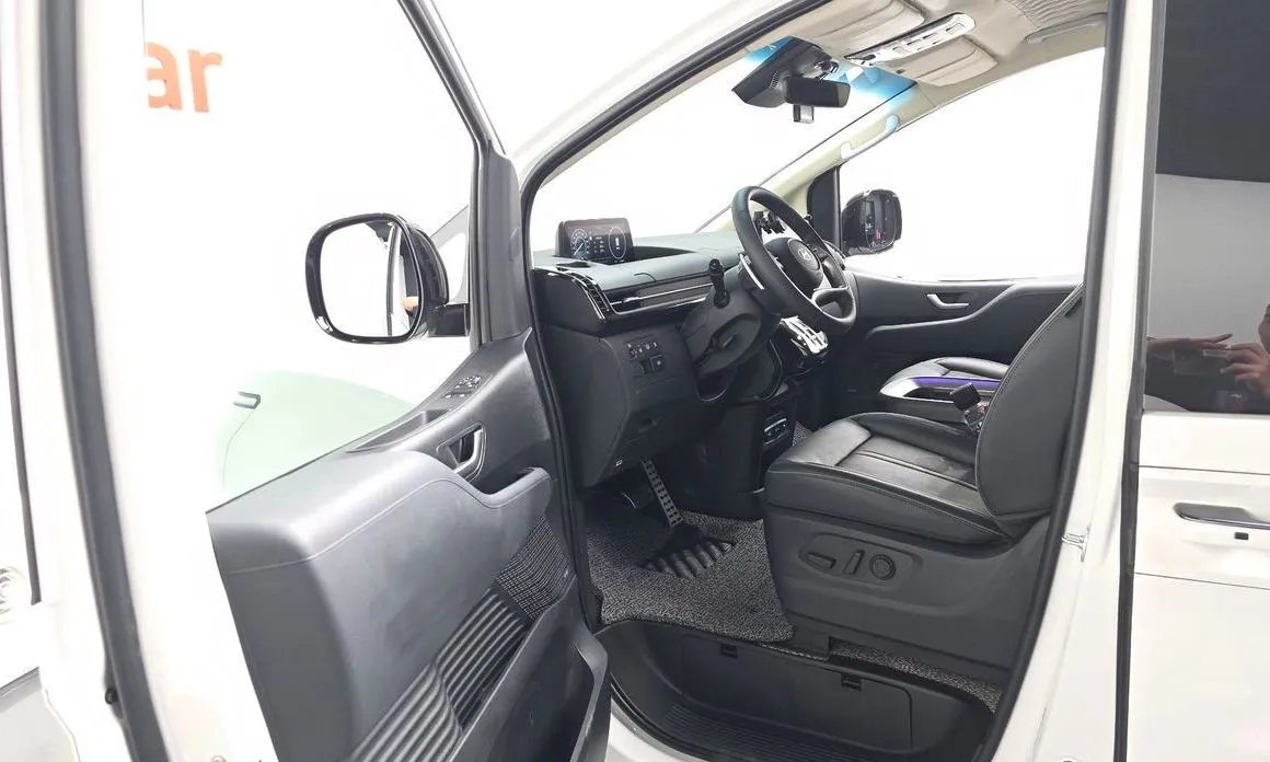 Hyundai Staria 2025 из KR, фото 10
