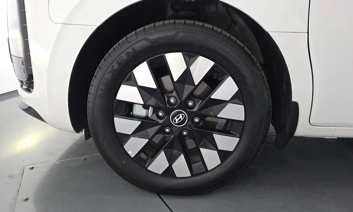 Hyundai Staria 2025 из KR, фото 8