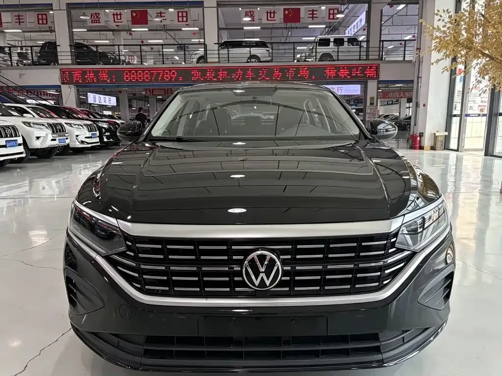 Volkswagen Passat — фото 5
