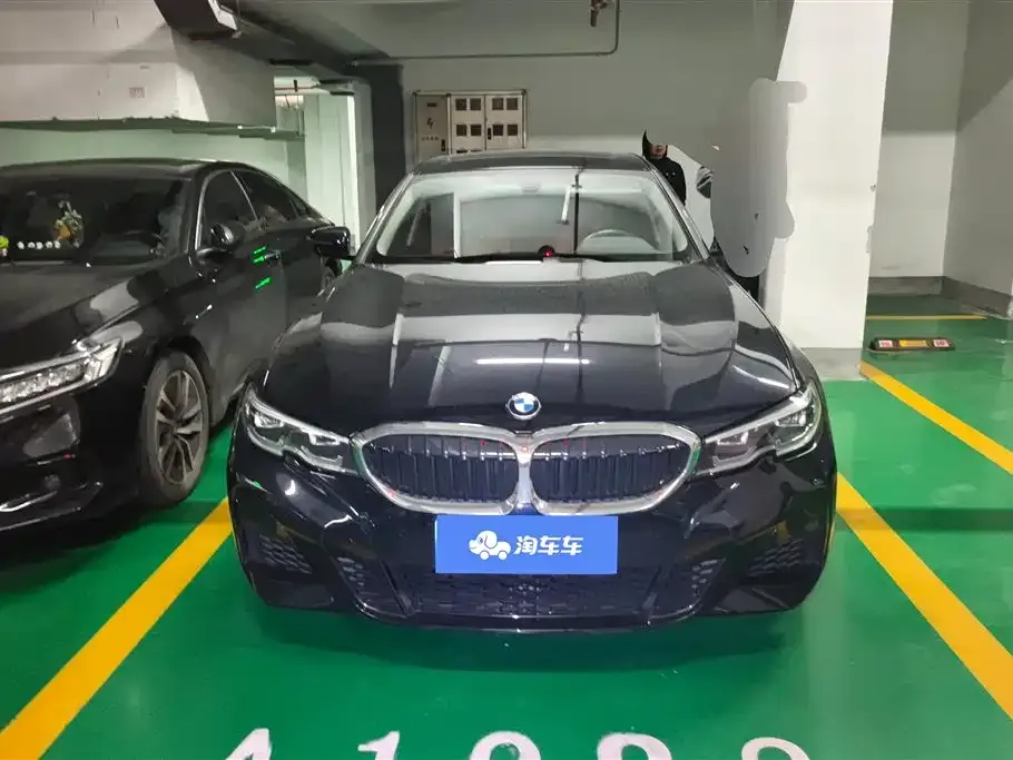 BMW 3 Series 2021 из CN, фото 2