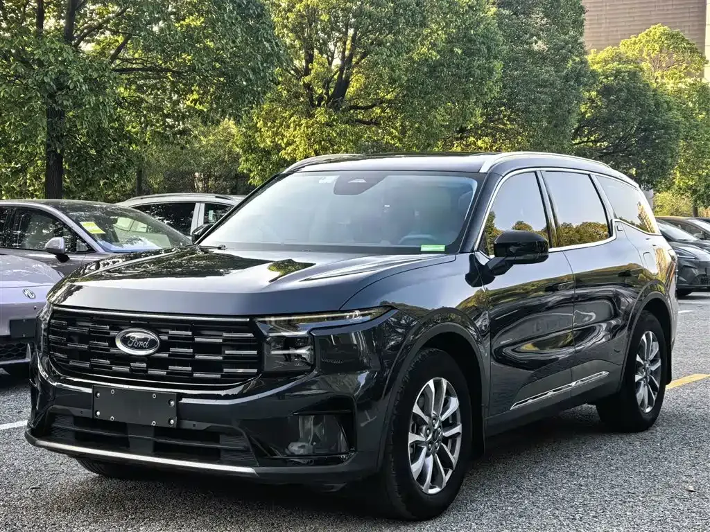 Ford Edge — фото 1