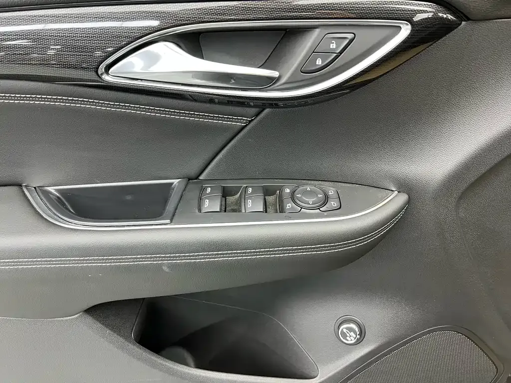 Buick Envision Plus — фото 4