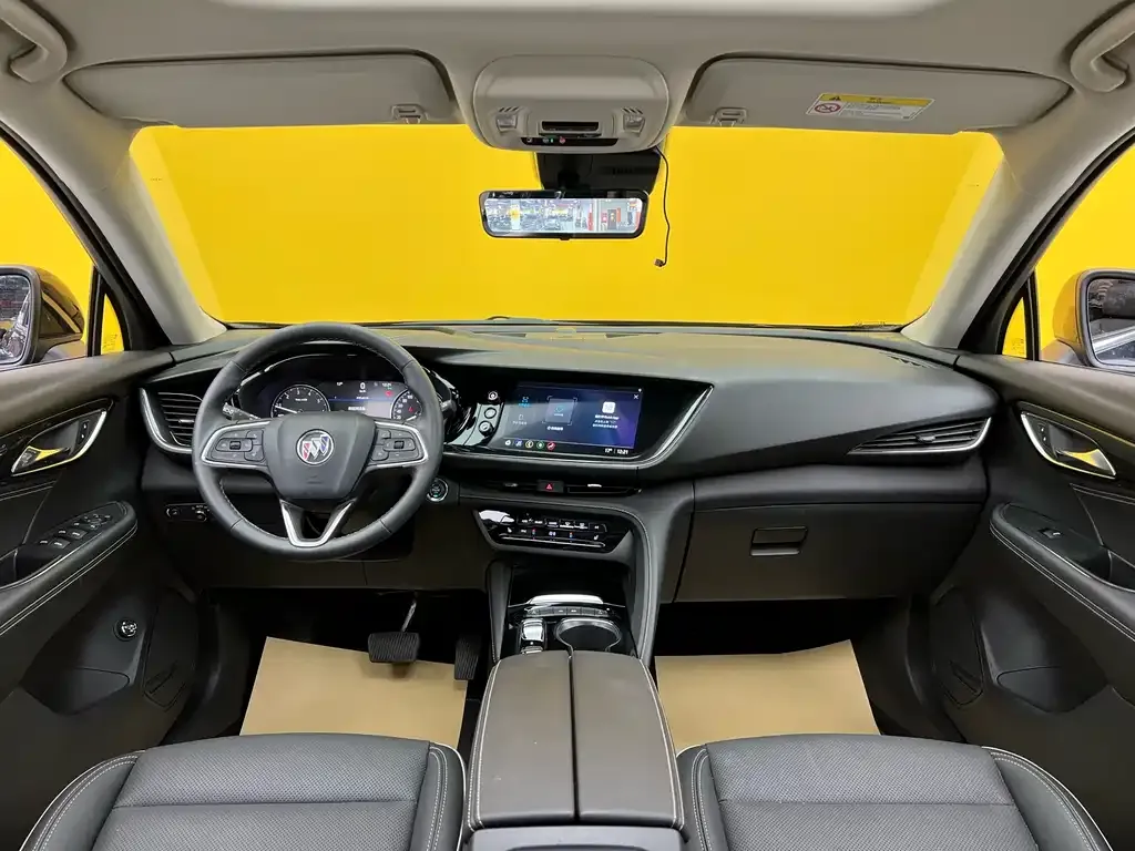 Buick Envision Plus — фото 2