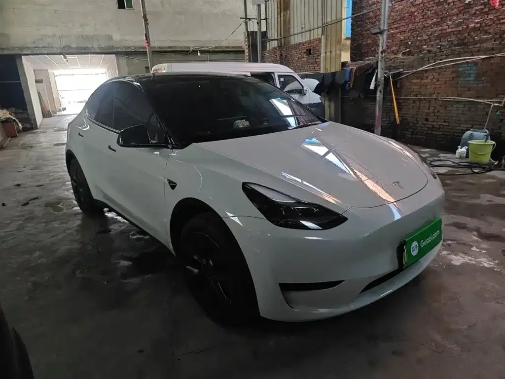 Tesla Model Y — фото 4