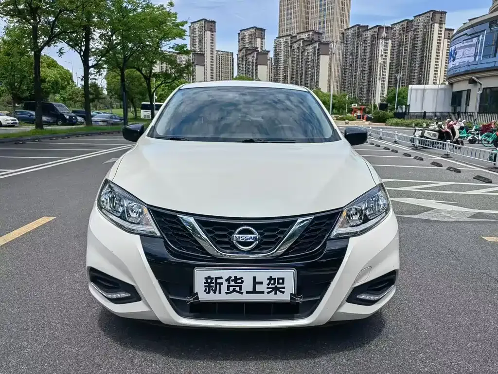 Nissan Tiida 2024 из CN, фото 4