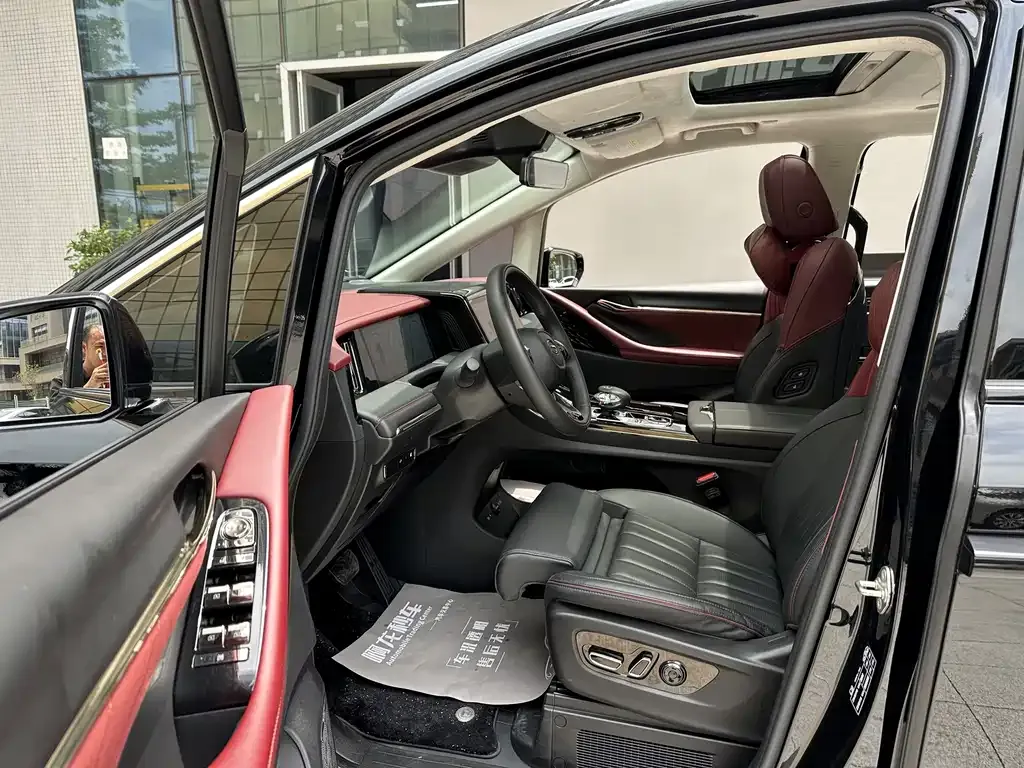 GAC Motor Trumpchi E9 — фото 10