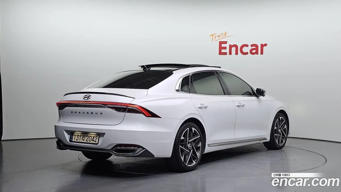 Hyundai Grandeur 2023 из KR, фото 3